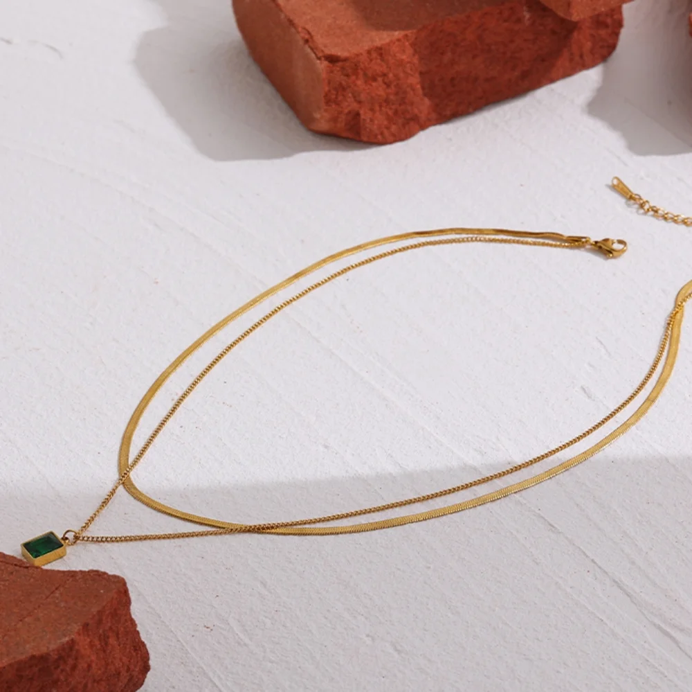 Stylish Layered Necklace - Picture 7 of 9